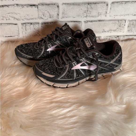 Brooks Womens Adrenaline GTS 17 Airplus Foam Gray Running Shoes Sneakers 7 - Picture 2 of 9